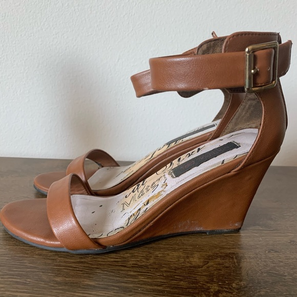 Material Girl sandal - Picture 3 of 8